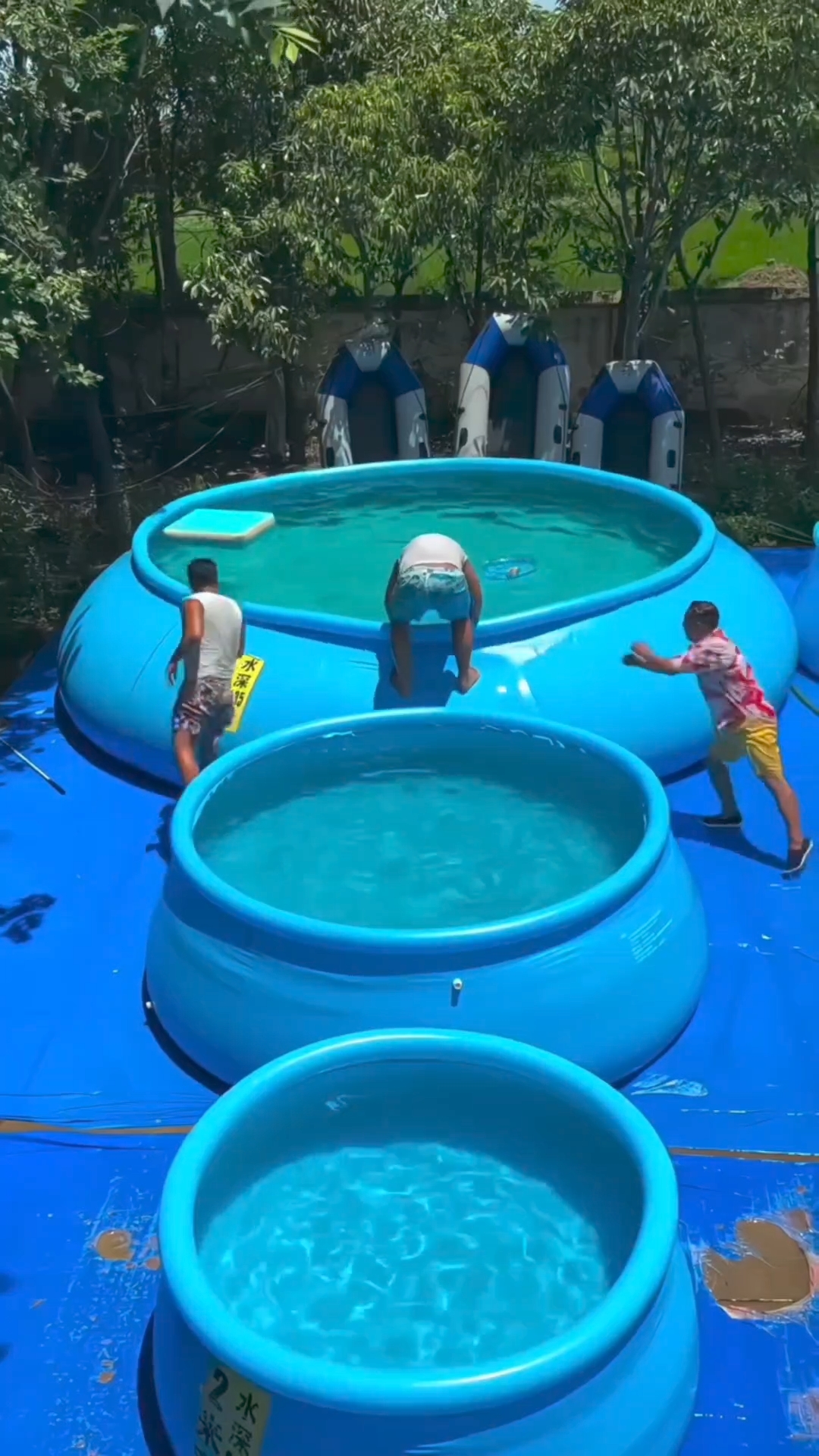 Swimming pool